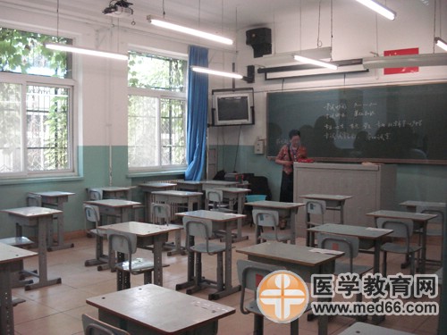 北京一零九中學(xué)衛(wèi)生資格考場