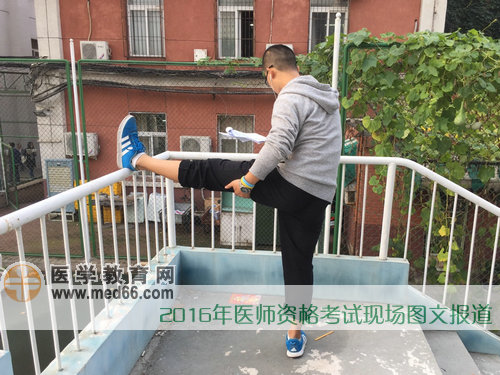 看書鍛煉兩不誤，將身體機能調整至備戰(zhàn)狀態(tài)