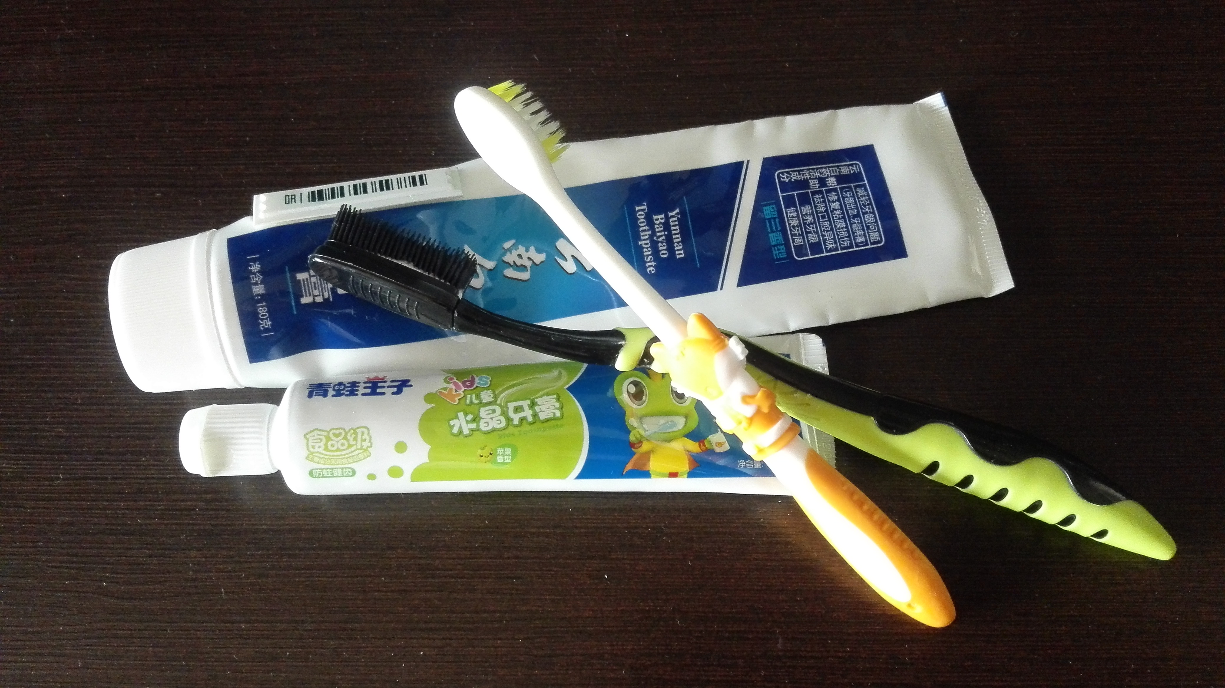 天天刷牙為什么還會口臭？8種因素導致口臭！