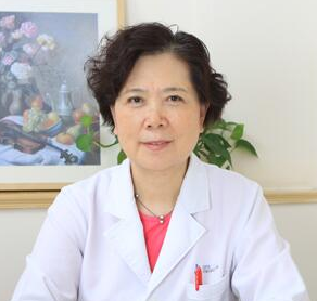 產(chǎn)科主任醫(yī)師翟桂榮