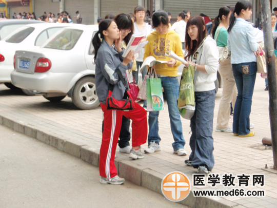 初級護士/初級護師/中級主管護師考試