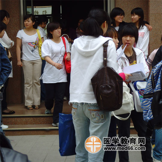 初級護(hù)士/初級護(hù)師/中級主管護(hù)師考試