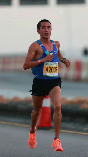 運(yùn)動(dòng)員